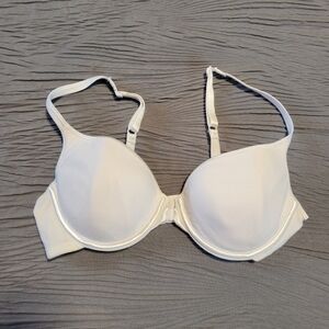 Hanes Women's White Underwire Bra Front Clasp